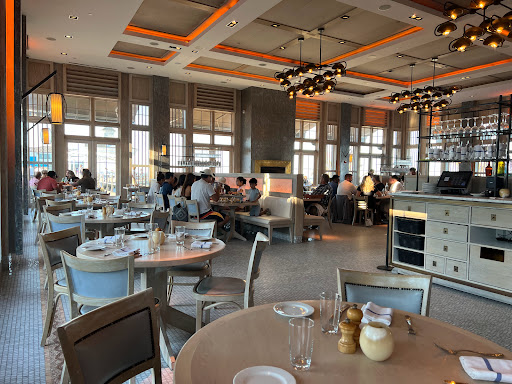 French Restaurant «Avenue Le Club», reviews and photos, 23 Ocean Ave, Long Branch, NJ 07740, USA