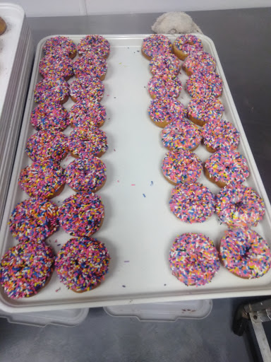 Donut Shop «The Donut Palace», reviews and photos, 37 Clarkson Rd, Ellisville, MO 63011, USA