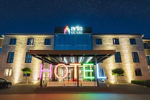 Artis Loft Hotel pod Warszawą image