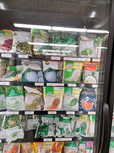 Indian Grocery Store «Shalimar Grocery», reviews and photos, 16541 Redmond Way, Redmond, WA 98052, USA