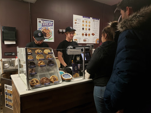 Cookie Shop «Insomnia Cookies», reviews and photos, 402 14th Ave SE, Minneapolis, MN 55414, USA