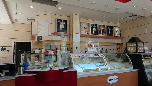 Ice Cream Shop «Häagen-Dazs® Ice Cream Shop», reviews and photos, 61-10 188th St #274, Queens, NY 11365, USA
