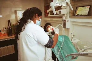 Dr. Poornima's dental & implant centere image