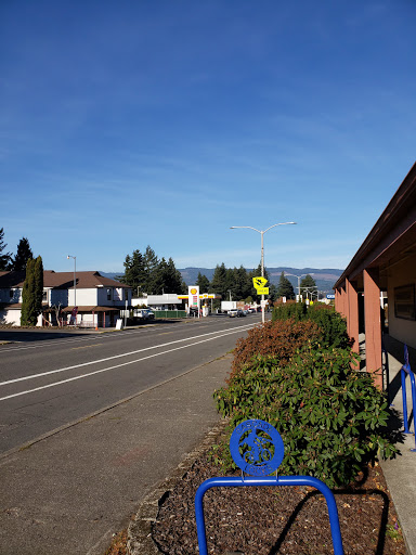 Grocery Store «Columbia Market», reviews and photos, 450 Wa Na Pa St, Cascade Locks, OR 97014, USA
