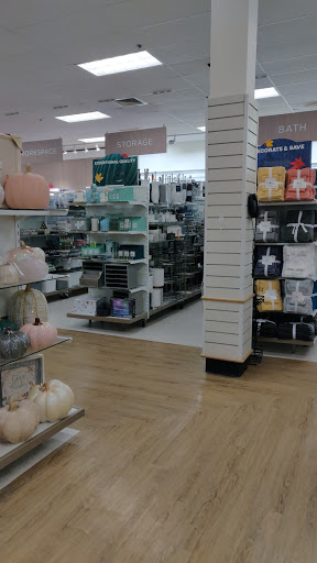 Department Store «T.J. Maxx», reviews and photos, 68 Frontage Rd, East Haven, CT 06512, USA