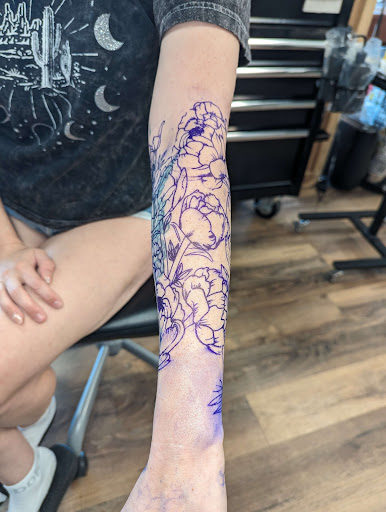 Explore tattoo ideas family names, creative tattoo ideas in Leavenworth, available at Righteous Tattoo Studio