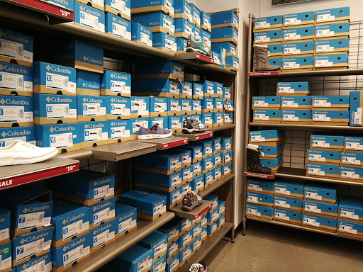 Clothing Store «Columbia Sportswear at Tanger Outlets Daytona», reviews and photos, 1100 Cornerstone Blvd #105, Daytona Beach, FL 32117, USA