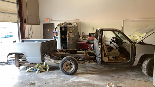 Auto Body Shop «EYT AUTO BODY REPAIR SHOP», reviews and photos, 46 Stone Hill Rd, Oswego, IL 60543, USA