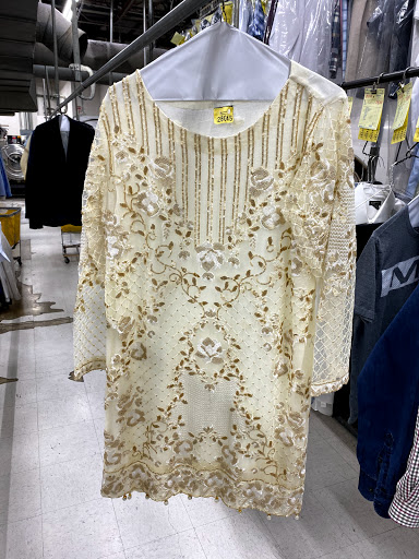 Dry Cleaner «Discount Cleaners», reviews and photos, 1111 W Airport Fwy # 113, Irving, TX 75062, USA