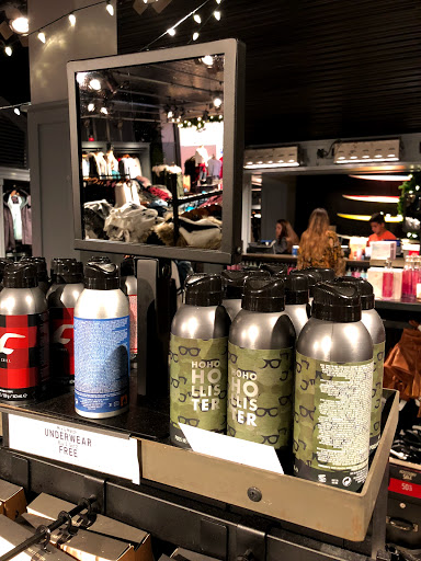 Clothing Store «Hollister Co.», reviews and photos, 19575 Biscayne Blvd #1335, Aventura, FL 33180, USA
