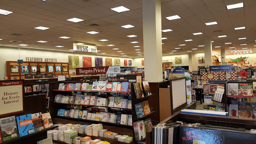 Book Store «Barnes & Noble», reviews and photos, 5249 State St, Murray, UT 84107, USA