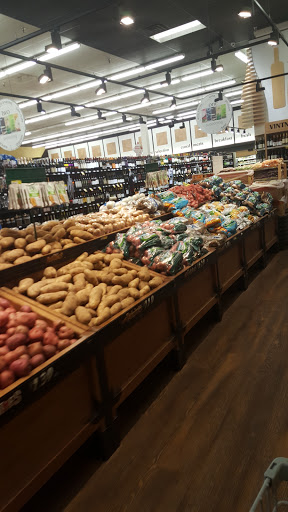 Supermarket «Hughes Market Basket», reviews and photos, 212 N 27th St, Nederland, TX 77627, USA