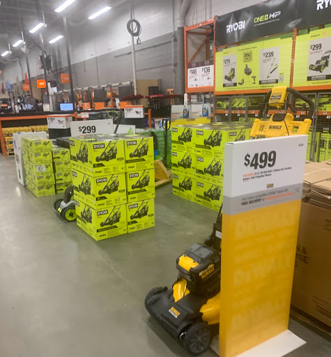 Home Improvement Store «The Home Depot», reviews and photos, 3301 E West Highway, Hyattsville, MD 20782, USA