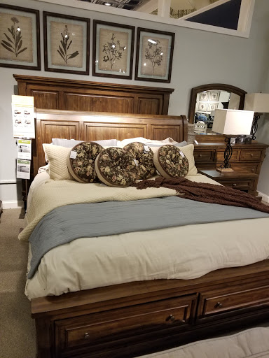 Furniture Store «Ashley HomeStore», reviews and photos, 1301 W Osceola Pkwy, Kissimmee, FL 34741, USA