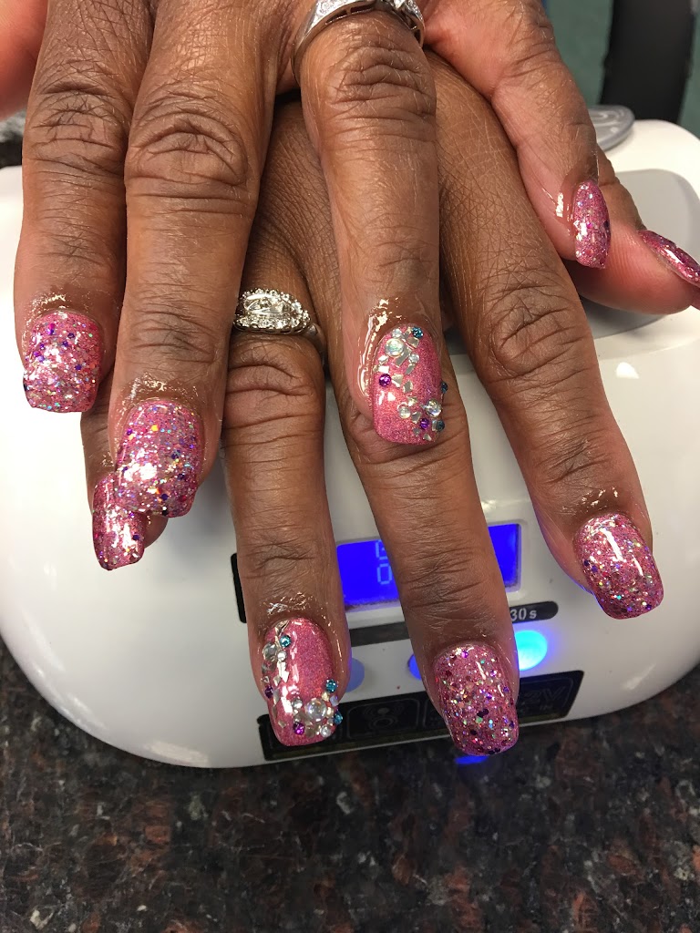 Texas Nails & Spa 23851