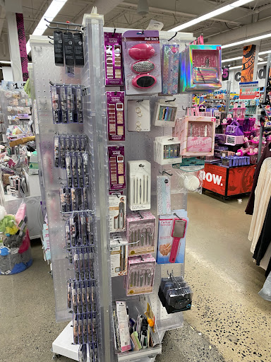 Variety Store «Five Below», reviews and photos, 13005 Lee Jackson Memorial Hwy, Fairfax, VA 22033, USA