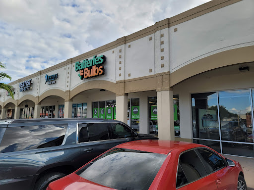 Car Battery Store «Batteries Plus Bulbs», reviews and photos, 5640 NW 167th St, Miami Lakes, FL 33014, USA