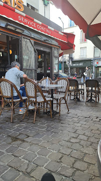 Atmosphère du Café Café Français à Issy-les-Moulineaux - n°4
