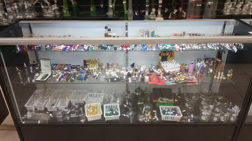 Tobacco Shop «BELLAIRE SMOKE SHOP», reviews and photos, 7710 Bellaire Blvd, Houston, TX 77036, USA