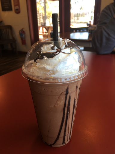 Coffee Shop «Howling Dog Cafe», reviews and photos, 2626 S Main St, Lakeport, CA 95453, USA