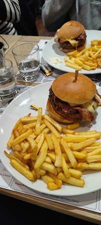 Hamburger du Restaurant Le J'S Brasserie à Le Luc - n°10