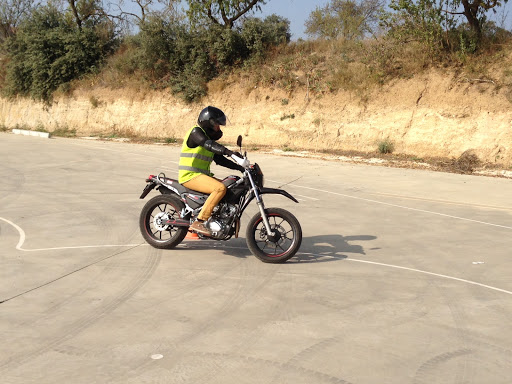 Autoescuela STOP, Autoescuela en Barbastro,Huesca