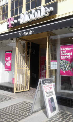 Cell Phone Store «T-Mobile», reviews and photos, 33 E Colorado Blvd, Pasadena, CA 91105, USA