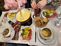 Les plus récentes photos du Restaurant français Le Vieux Bistrot : Spécialité Fromage, Fondue , Raclette, Pierrades à Paris - n°2