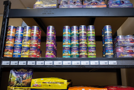 Pet Supply Store «Earth Pets Natural Pet Market», reviews and photos, 500 NW 60th St # F, Gainesville, FL 32607, USA