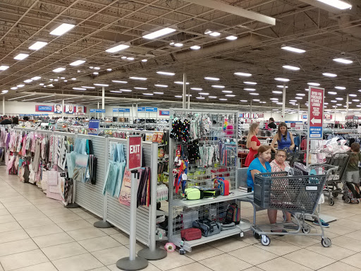 Clothing Store «Burlington Coat Factory», reviews and photos, 8204 S Orange Blossom Trail, Orlando, FL 32809, USA