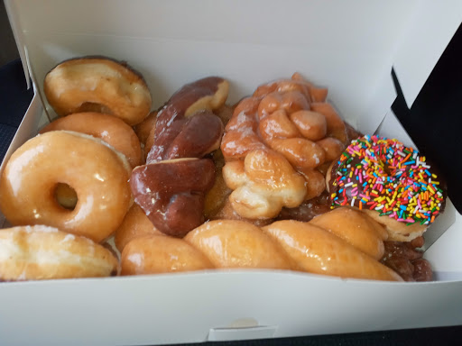 Donut Shop «Daylight Donuts», reviews and photos, 1309 N Barron St, Eaton, OH 45320, USA