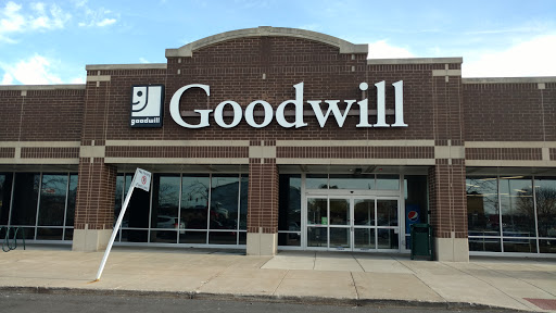 Thrift Store «Goodwill Store & Donation Center», reviews and photos, 19917 South La Grange Road, Frankfort, IL 60423, USA