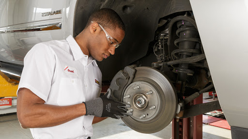 Tire Shop «Les Schwab Tire Center», reviews and photos, 11038 WA-525 #8, Clinton, WA 98236, USA
