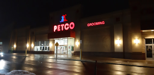 Pet Supply Store «Petco Animal Supplies», reviews and photos, 4401 Transit Rd #600, Williamsville, NY 14221, USA