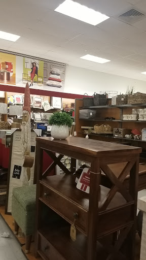 Department Store «T.J. Maxx», reviews and photos, 865 Bridgeport Ave, Shelton, CT 06484, USA