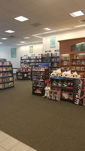 Book Store «Barnes & Noble», reviews and photos, 5959 Triangle Town Blvd, Raleigh, NC 27616, USA
