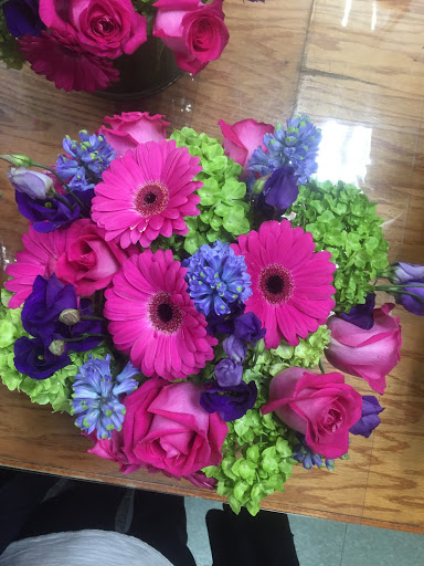 Florist «Station Flowers», reviews and photos, 18 Garth Rd, Scarsdale, NY 10583, USA