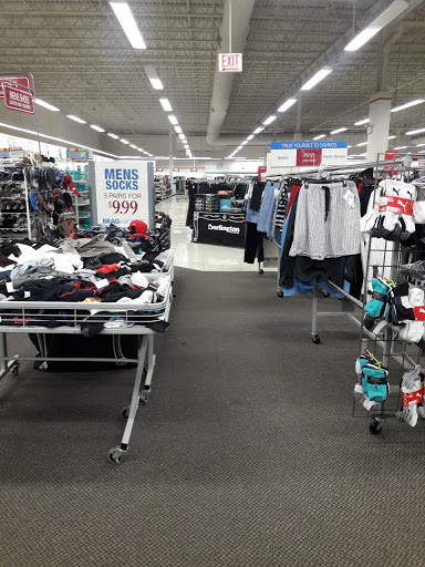 Clothing Store «Burlington Coat Factory», reviews and photos, 4500 S Damen Ave, Chicago, IL 60609, USA