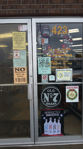 Liquor Store «L & M Package Store», reviews and photos, 423 Pass Rd, Gulfport, MS 39507, USA
