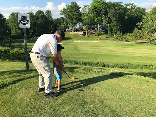 Country Club «Newtown Country Club», reviews and photos, 2 Country Club Rd, Newtown, CT 06470, USA