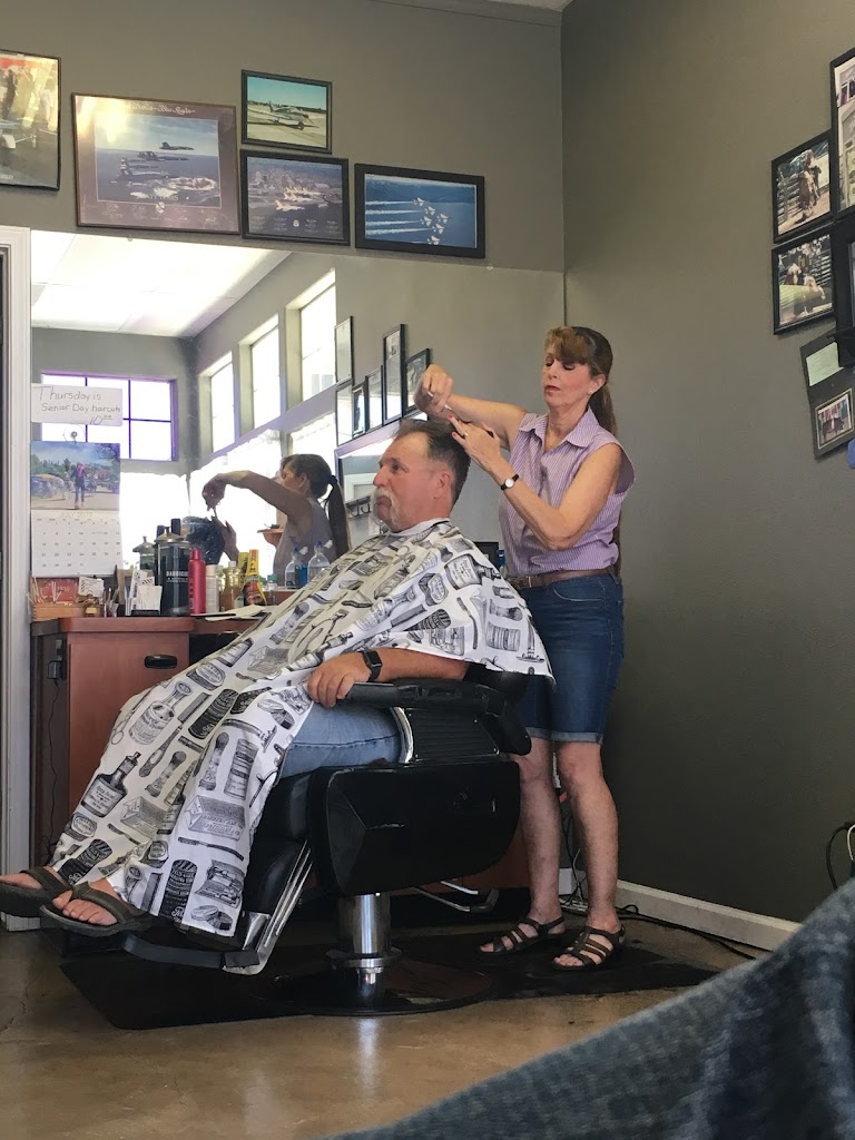 Mike's Country Clippers Barbershop 93636