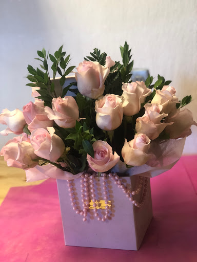Florist «Exclusive Flowers and Gifts», reviews and photos, 9440 W Peoria Ave, Peoria, AZ 85345, USA