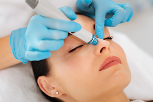 Aura Aesthetics Kosmetikstudio / HydraFacial MD®, Microneedling & OXY Geneo+® image