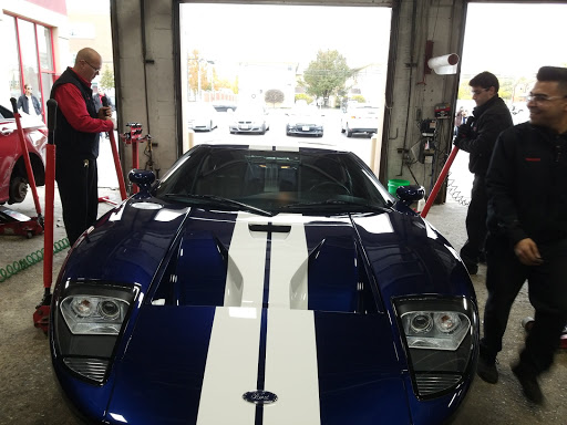 Tire Shop «Discount Tire Store - Oak Lawn, IL», reviews and photos, 6635 95th St, Oak Lawn, IL 60453, USA