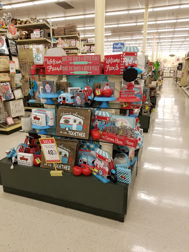 Craft Store «Hobby Lobby», reviews and photos, 255 W Roosevelt Rd, Lombard, IL 60148, USA