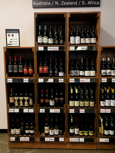 Wine Store «The Wine Cellar Outlet», reviews and photos, 1422 E Algonquin Rd, Schaumburg, IL 60173, USA