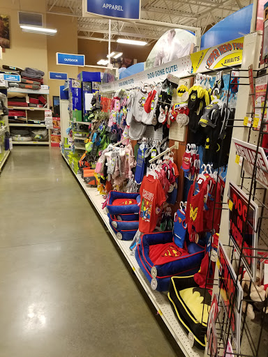 Pet Supply Store «PetSmart», reviews and photos, 6106 Shops Way, Northborough, MA 01532, USA