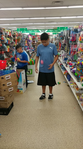 Dollar Store «Dollar Tree», reviews and photos, 701 21st St #105, Vero Beach, FL 32960, USA