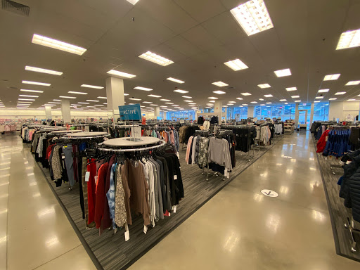 Department Store «Nordstrom Rack South Loop», reviews and photos, 1118 S Canal St, Chicago, IL 60607, USA