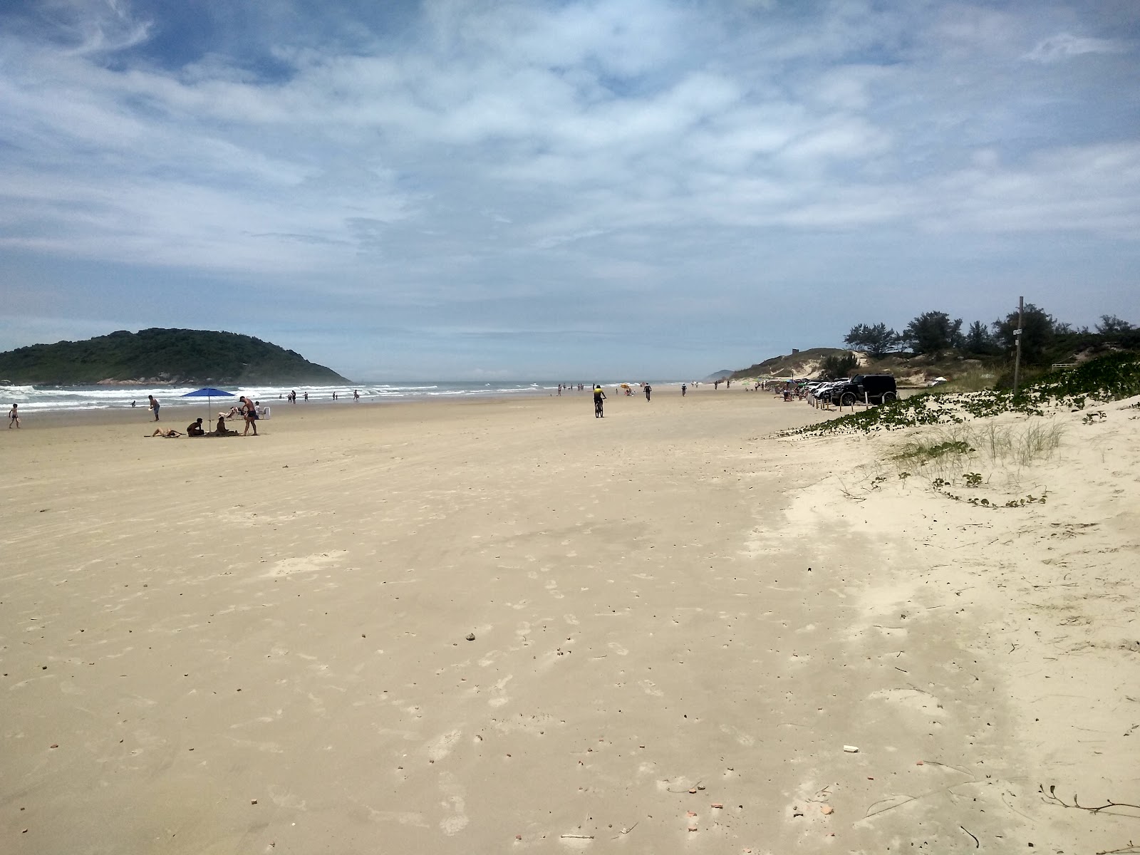 Praia do Luz'in fotoğrafı - rahatlamayı sevenler arasında popüler bir yer